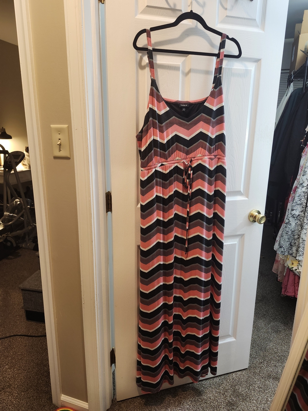 Torrid Chevron Tank Maxi Dress in Coral, Black & White, Torrid 3 = 3X